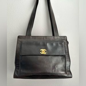 𝘾𝙝𝙖𝙣𝙚𝙡 𝙑𝙞𝙣𝙩𝙖𝙜𝙚 𝙏𝙪𝙧𝙣𝙡𝙤𝙘𝙠 𝙎𝙝𝙤𝙪𝙡𝙙𝙚𝙧 𝙑𝙞𝙣𝙩𝙖𝙜𝙚